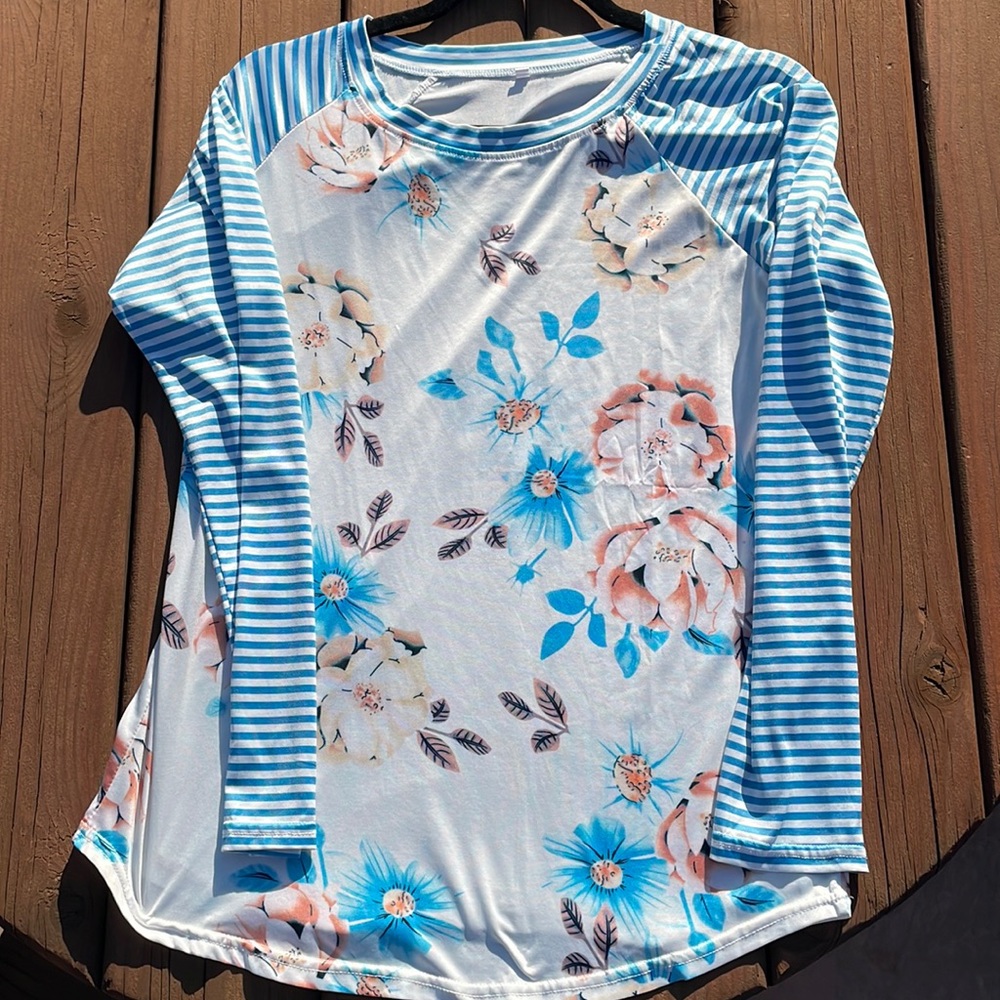 Floral and striped/long sleeves, super soft T-shirt. Purchased BelleLilly. Small